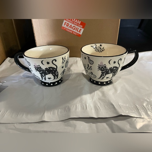 Potter’s Studio pedestal Halloween teacup/coffee mug set of 2 - Black cat  NEW! - Picture 2 of 8